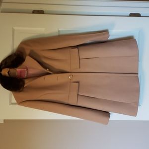 Kate spade coat fits size 4,6